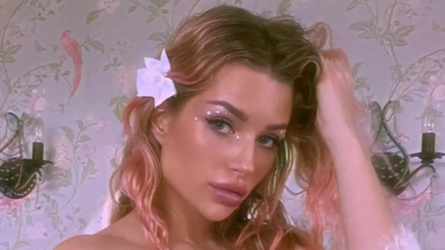 The model has opened up about her struggles.