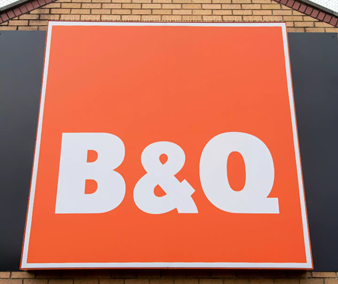 Tracy Ellis was caught after spending £37.80 at B&Q.