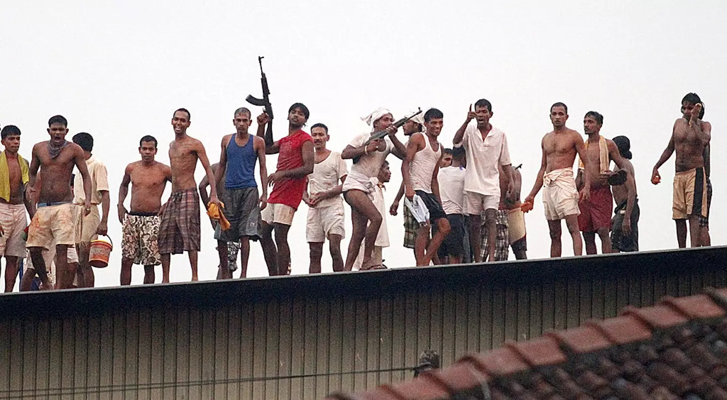 The prison during the brutal 2012 riots (Ishara S.KODIKARA/AFP via Getty Images)
