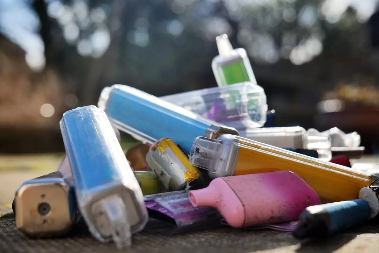 Disposable vapes are being banned in the UK (EZEQUIEL BECERRA/AFP via Getty Images)