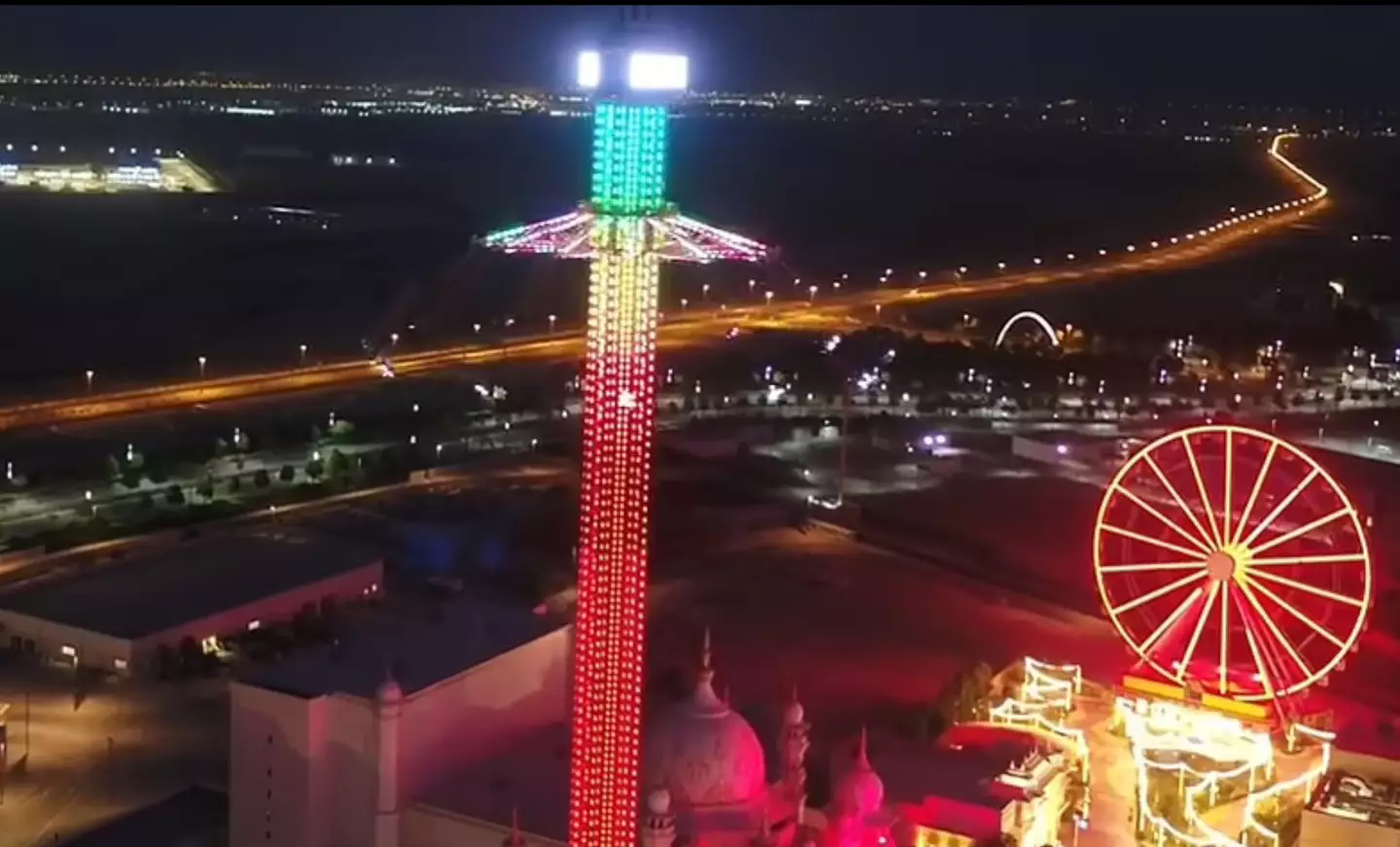 The Skyflyer at Bollywood Parks in Dubai is 460ft tall.