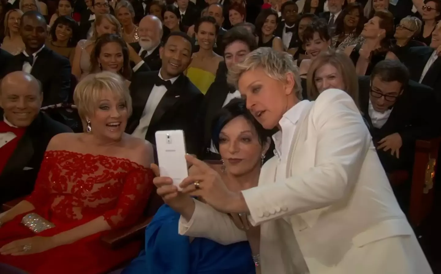 Liza Minnelli was too short to squeeze in behind the A-listers.
