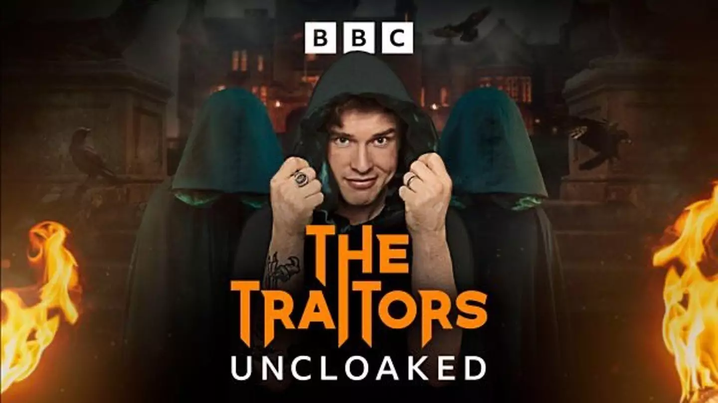 Fans think uncloaked might reveal a secret pattern (BBC)