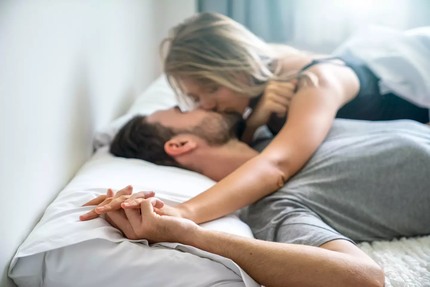 Just kiss her. (Getty Stock Images)