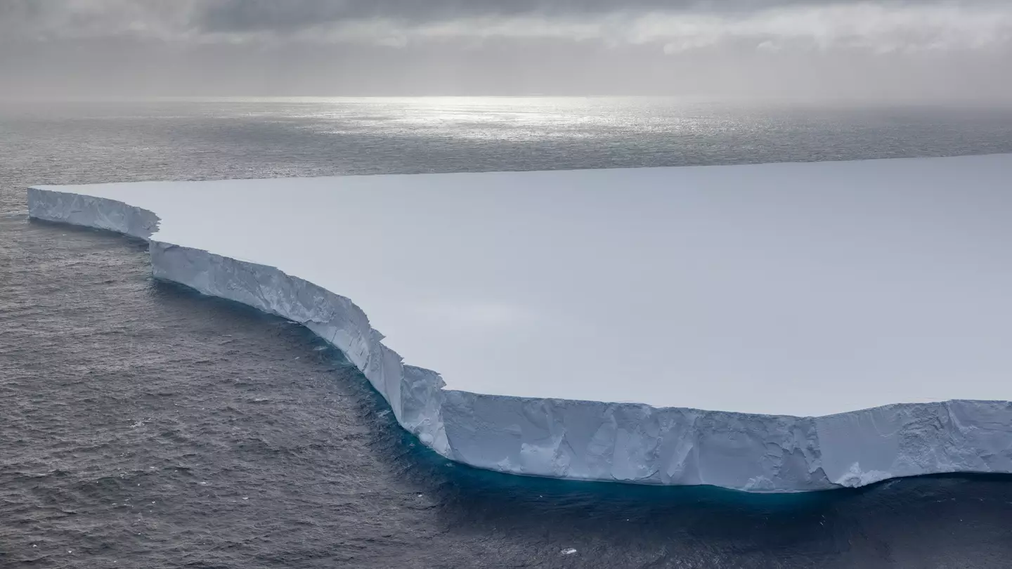 World's largest iceberg weighing one trillion tonnes is falling apart as NASA captures 20 kilometre long piece floating away