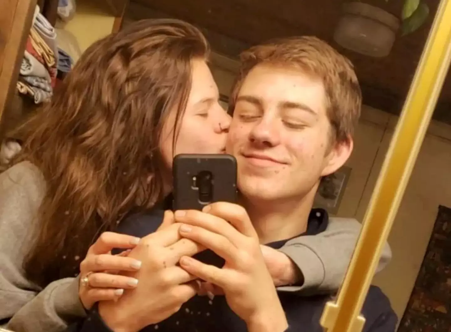 Loren announced this week that he's back in hospital.