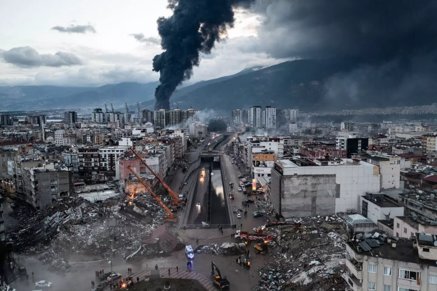 An earthquake will shake the US (Burak Kara/Getty Images)
