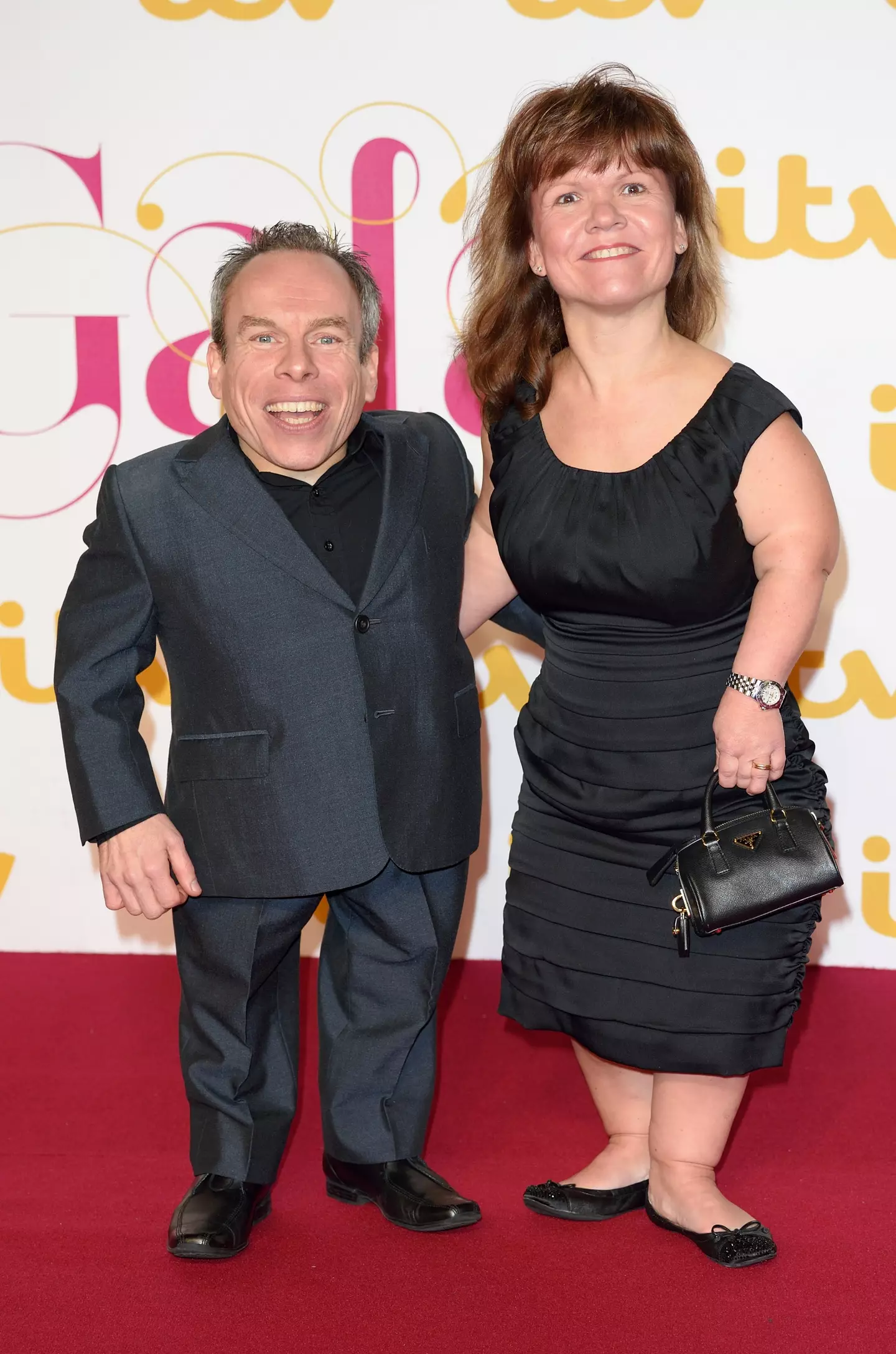 Warwick Davis and his wife Samantha. (Karwai Tang/WireImage)