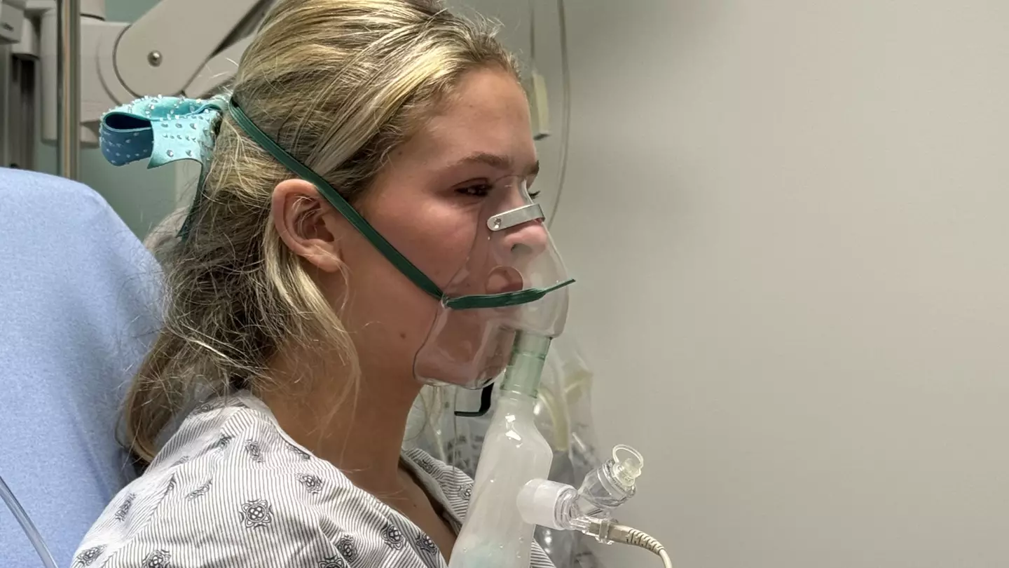 Doctor issues mum terrifying vape warning after daughter, 17, gets potentially fatal ‘popcorn lung’