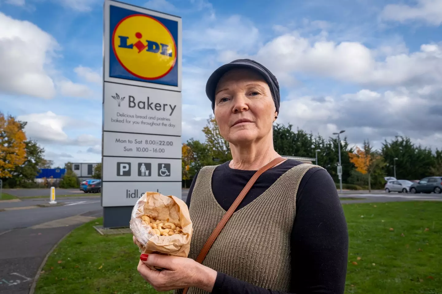 Anna Bagot claimed to eat a single loose nut whilst shopping in the store to check the quality of the fruit.