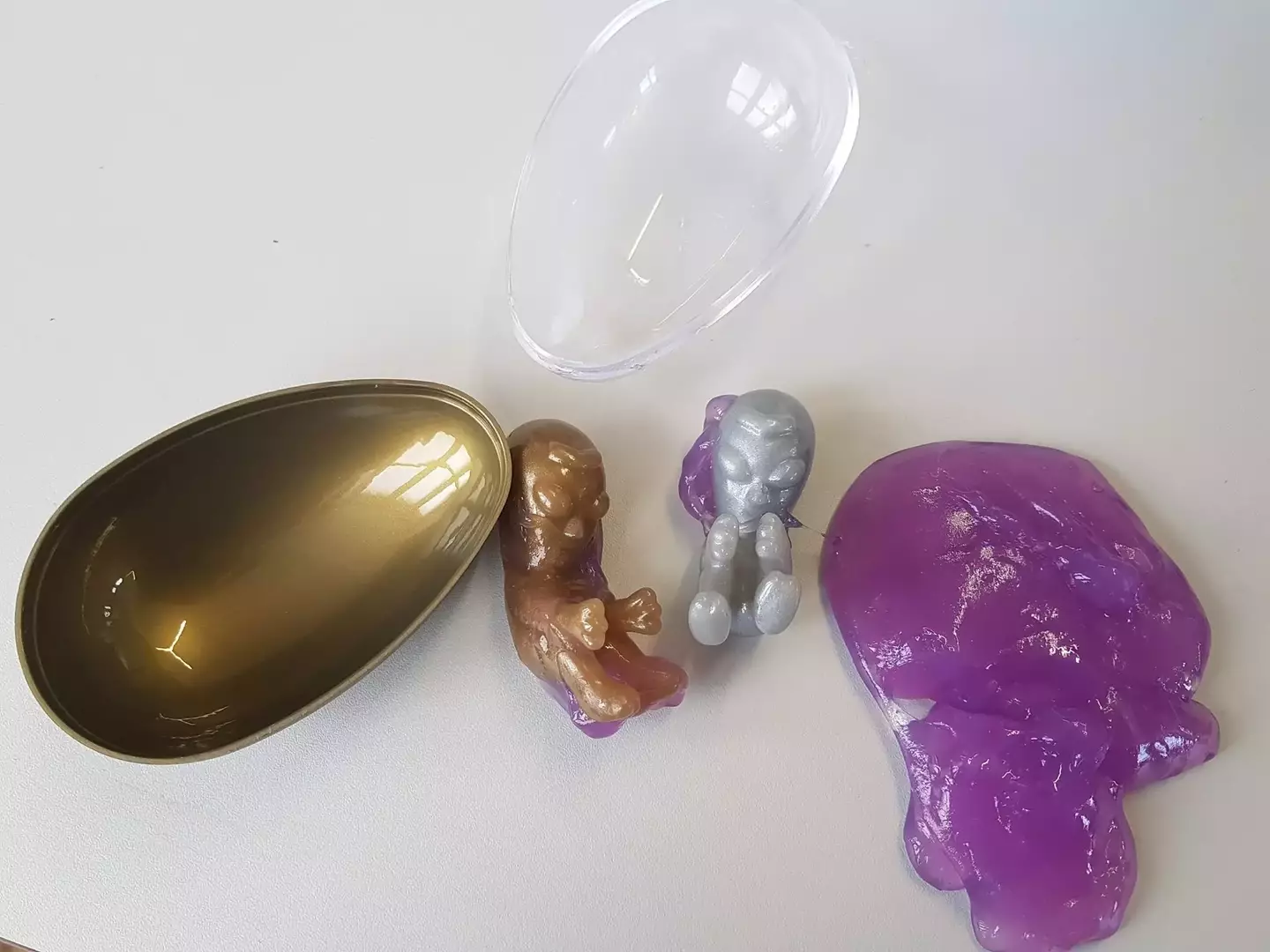 Why were we all so fascinated by these creatures? (LADBible)