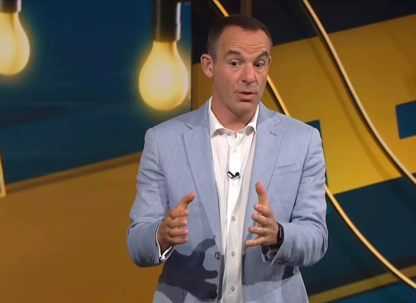 Martin Lewis has explained the concept of 'stoozing'.