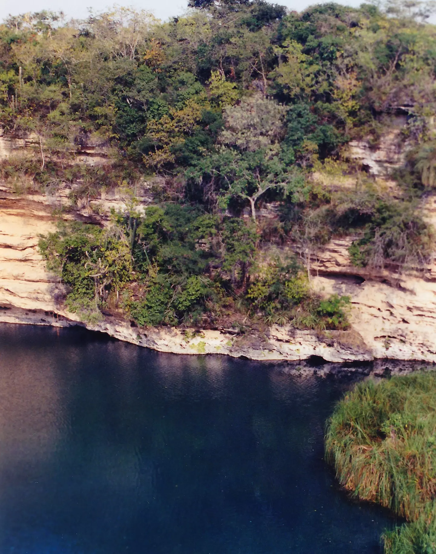 The Zacatón in Mexico, where Exley dived trying to make it below 1,000ft. (William L. Farr - Own work, CC BY-SA 4.0)