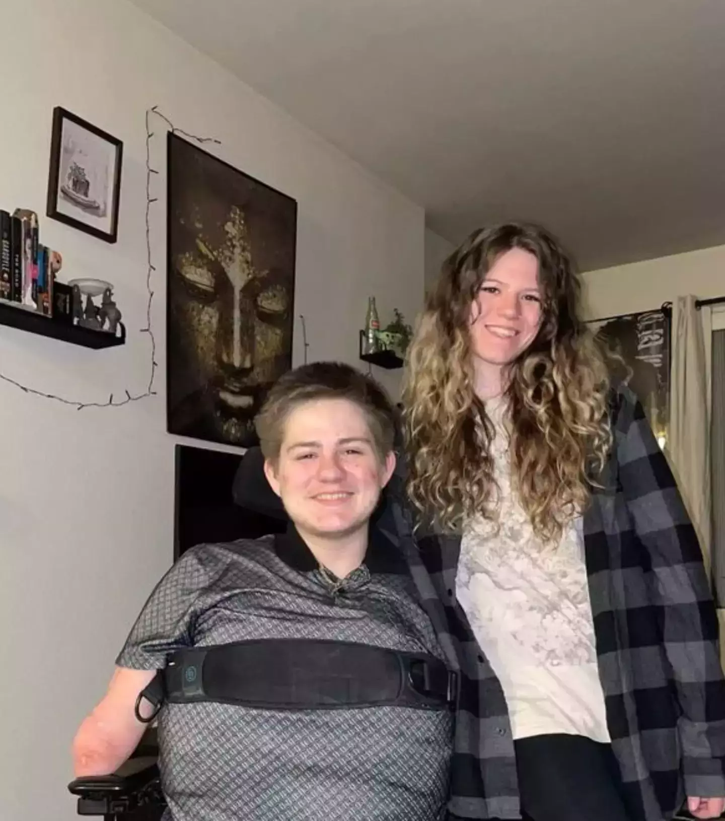 Loren and his wife Sabia Reiche started a YouTube channel to provide various health and life updates (Instagram/@loren.schauers)