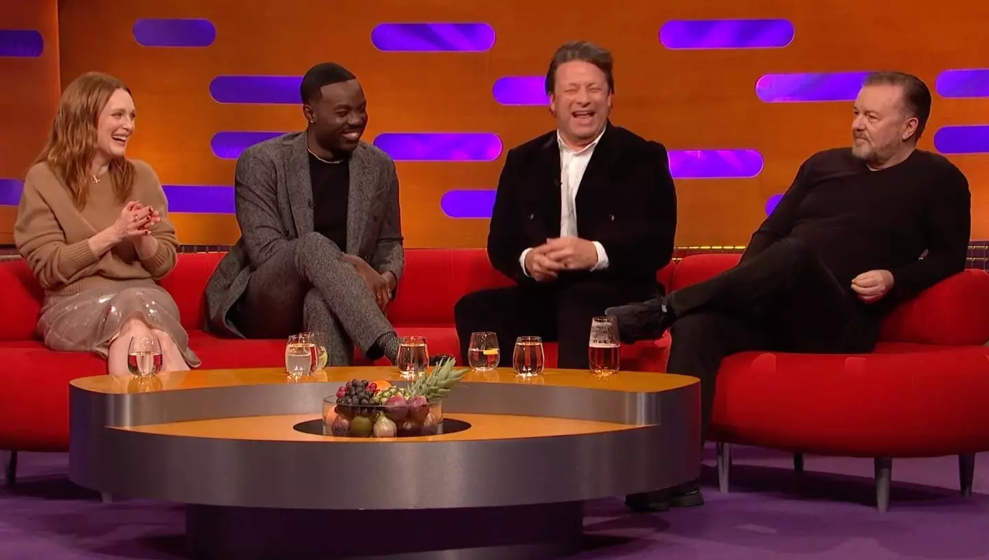 The stars were left in stitches by the comedian's cricket box blunder.