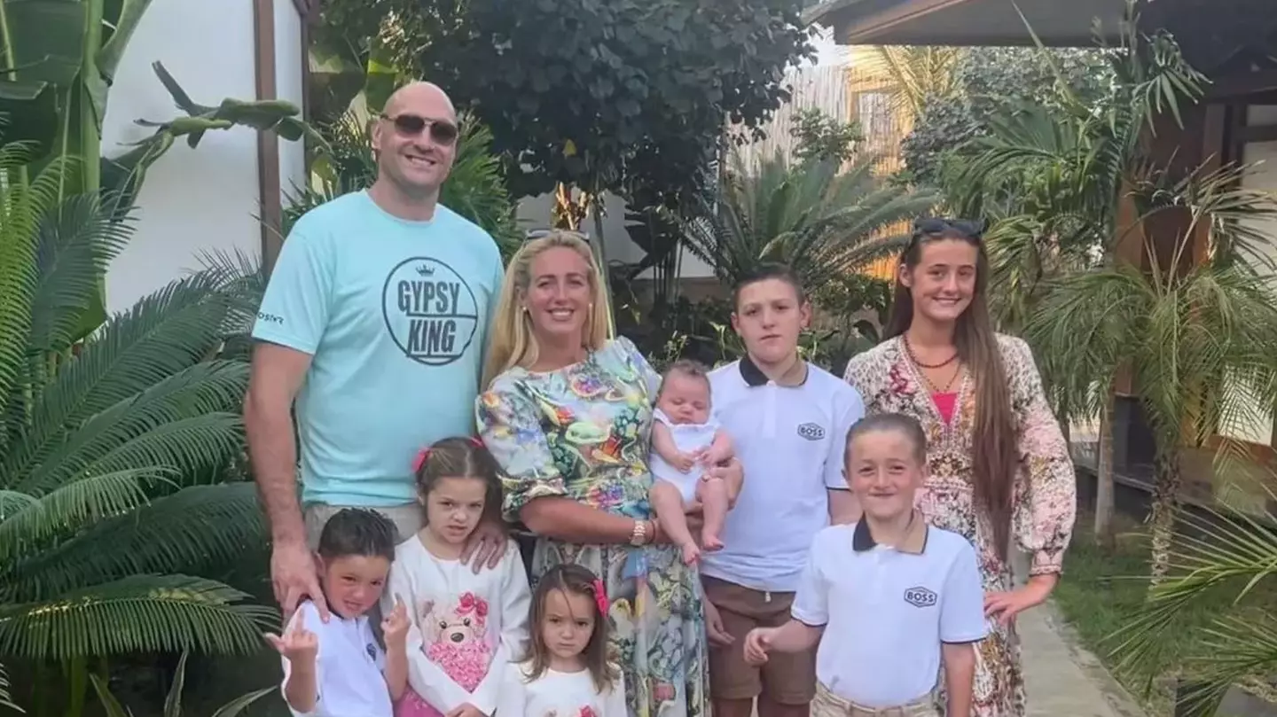 Instagram/Paris Fury