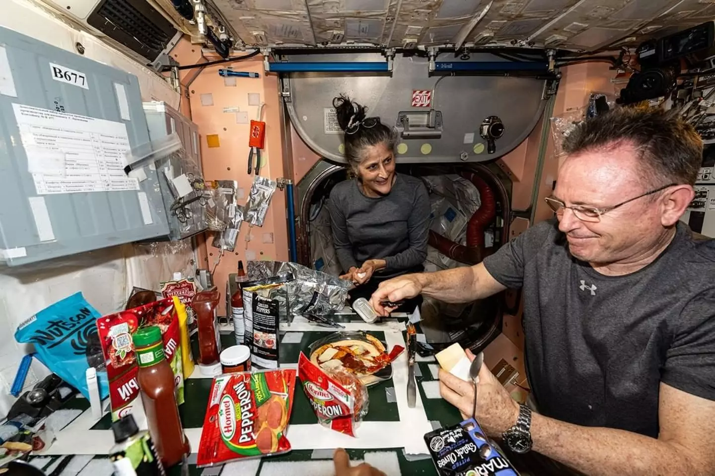 Williams is on the left, and has evoked health concerns from the public (Instagram/@iss)