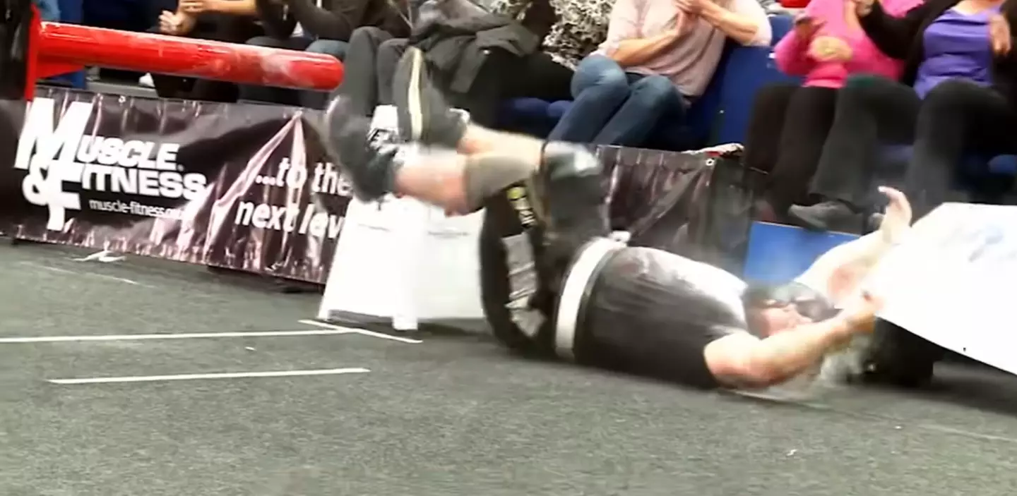 Hall collapsed to the floor. ( Giants Live STRONGMAN/YouTube)