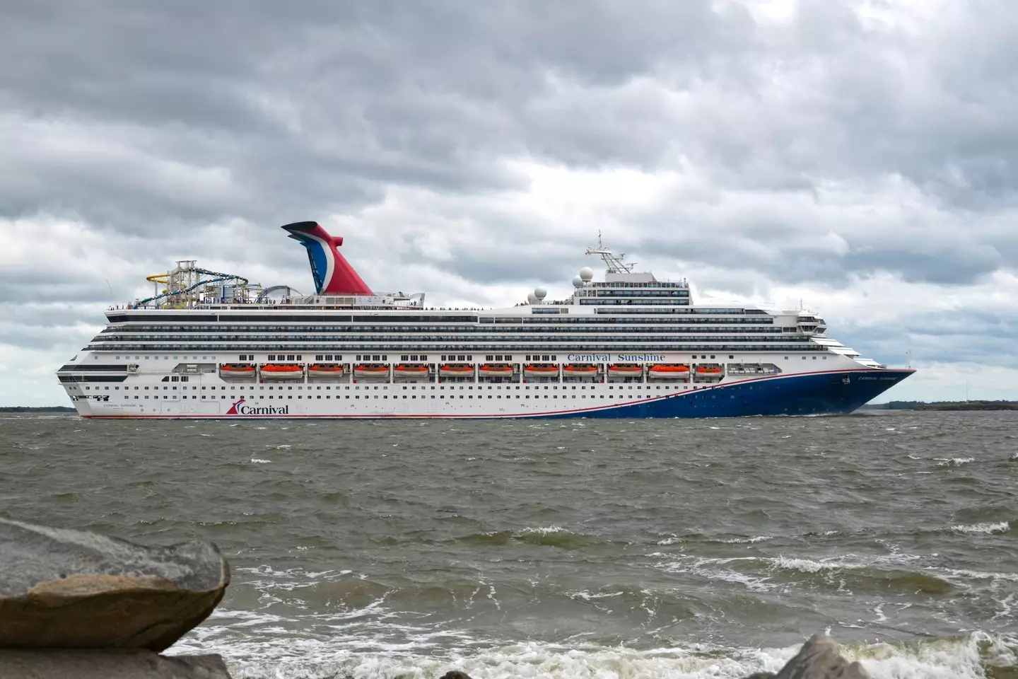The Carnival Sunshine ship serves the Cheers package (Getty Stock Images)