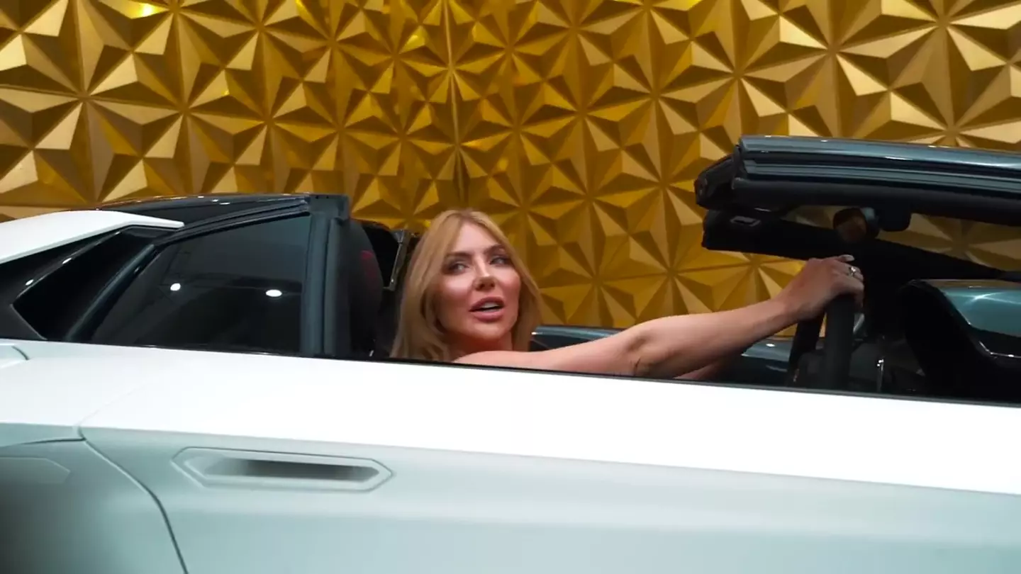 Locket shares car content online.