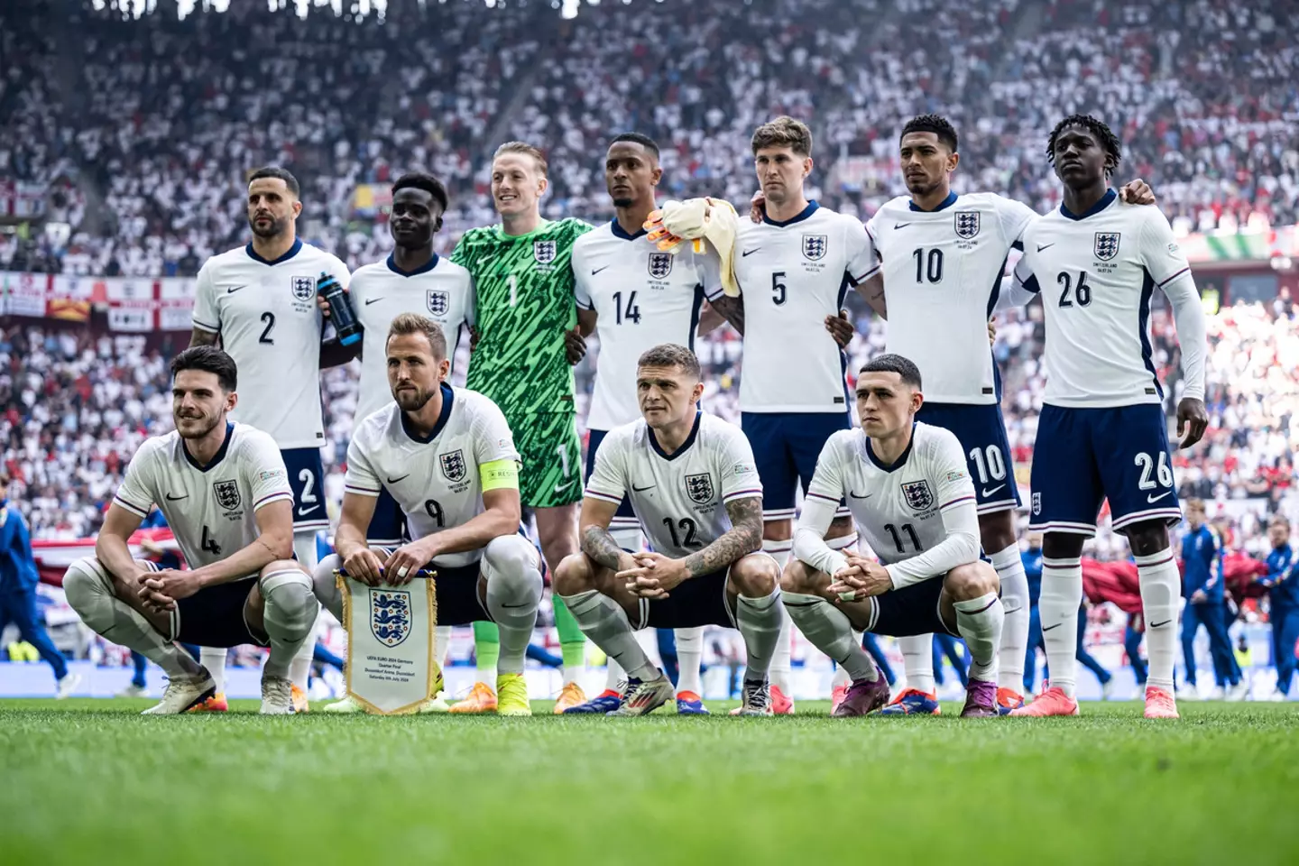 How England lined up against Holland. (Marvin Ibo Guengoer - GES Sportfoto/Getty Images)