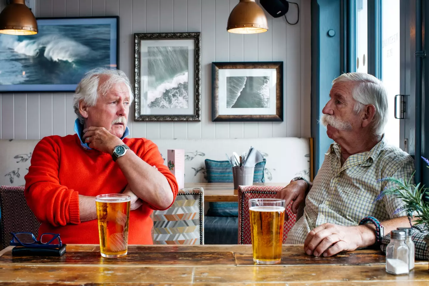 Finding it frustrating when others aren't drinking is a sign of alcoholism (Getty Stock Image)