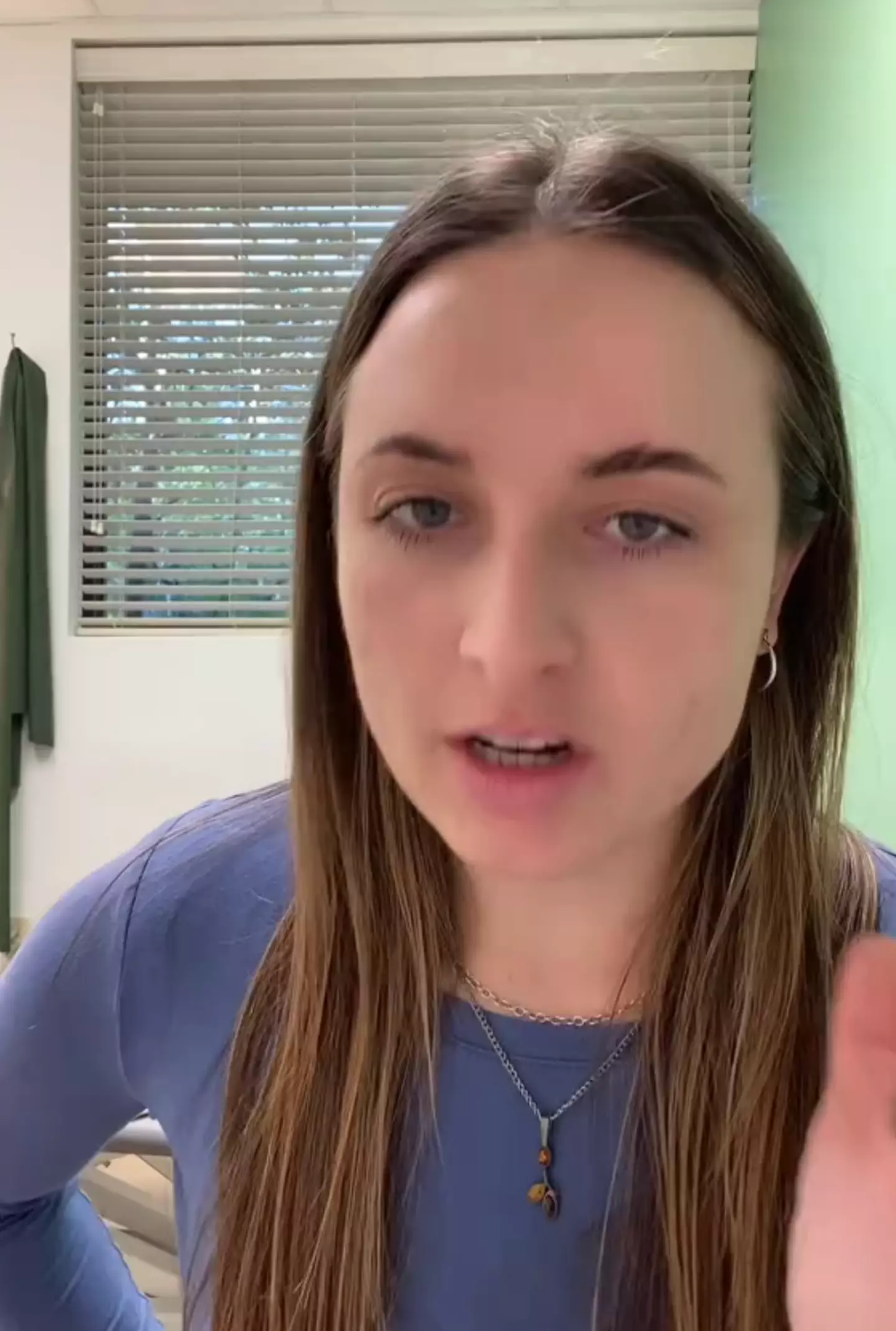 Dr Rachel Peck warns against 
peeing 'just in case' (TikTok/drpeckpelvicpt)