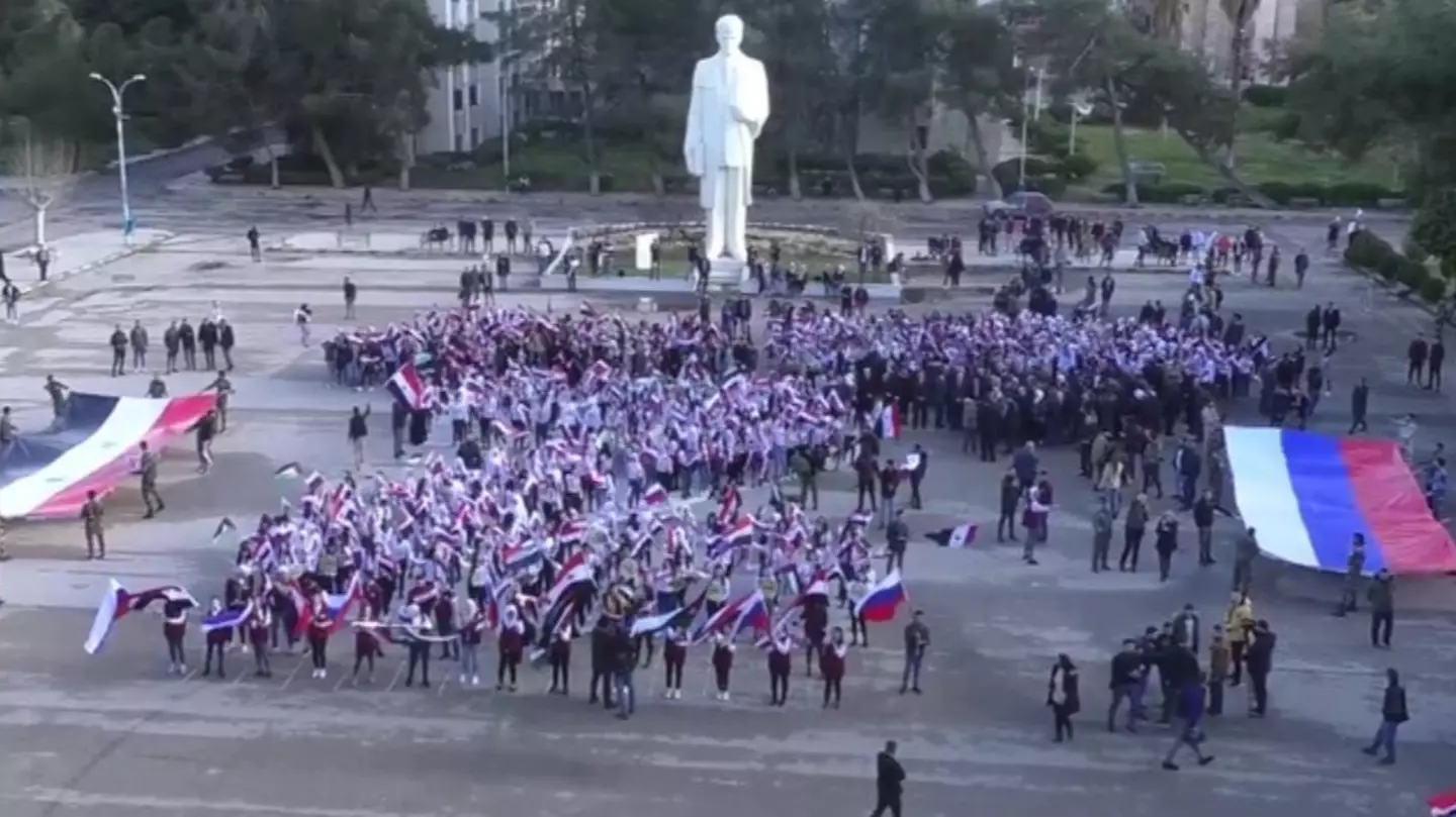 Pro-Russia Students Form Giant 'Z' During Damascus University Demonstration