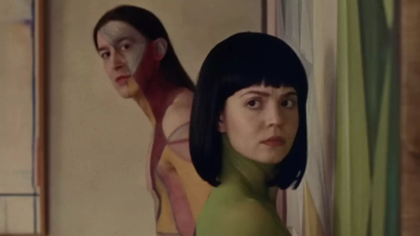 Truth behind whether Gotye has returned for 'new Somebody That I Used To Know video'