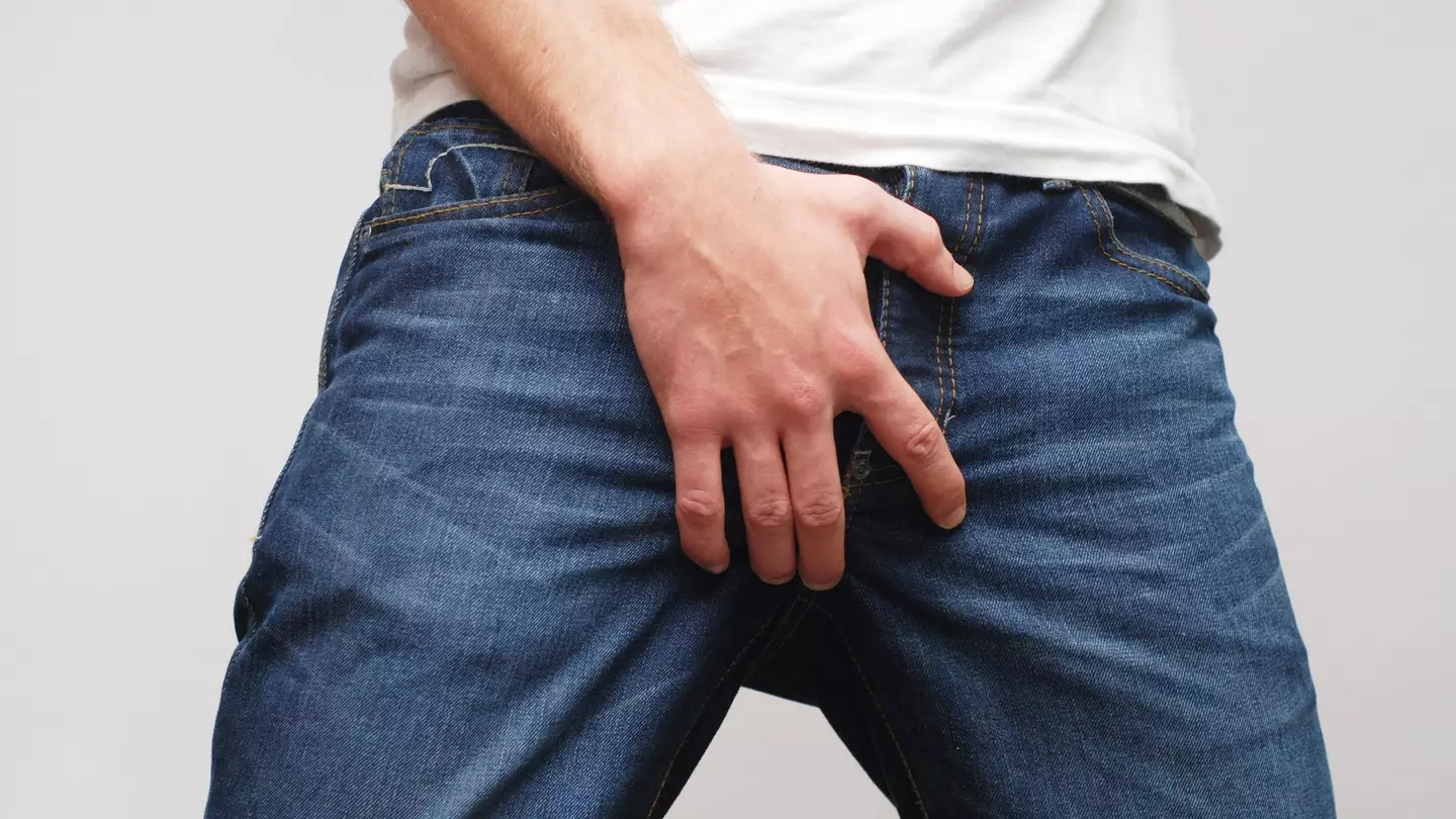 People who stopped masturbating for a month shared major ways it affected them as reality explained