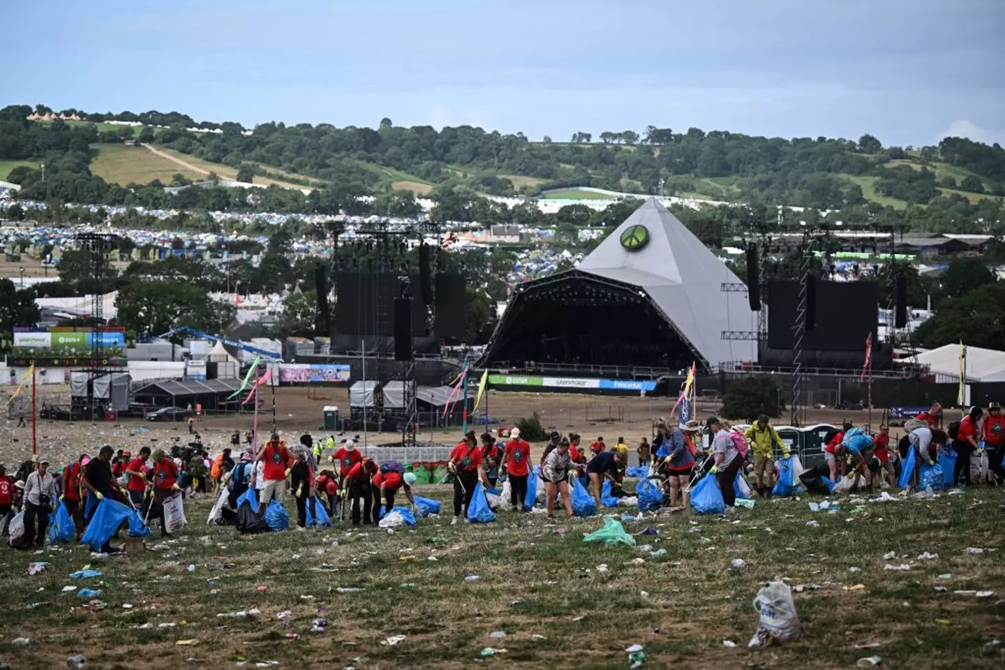 There are opportunities to volunteer (OLI SCARFF/AFP via Getty Images)
