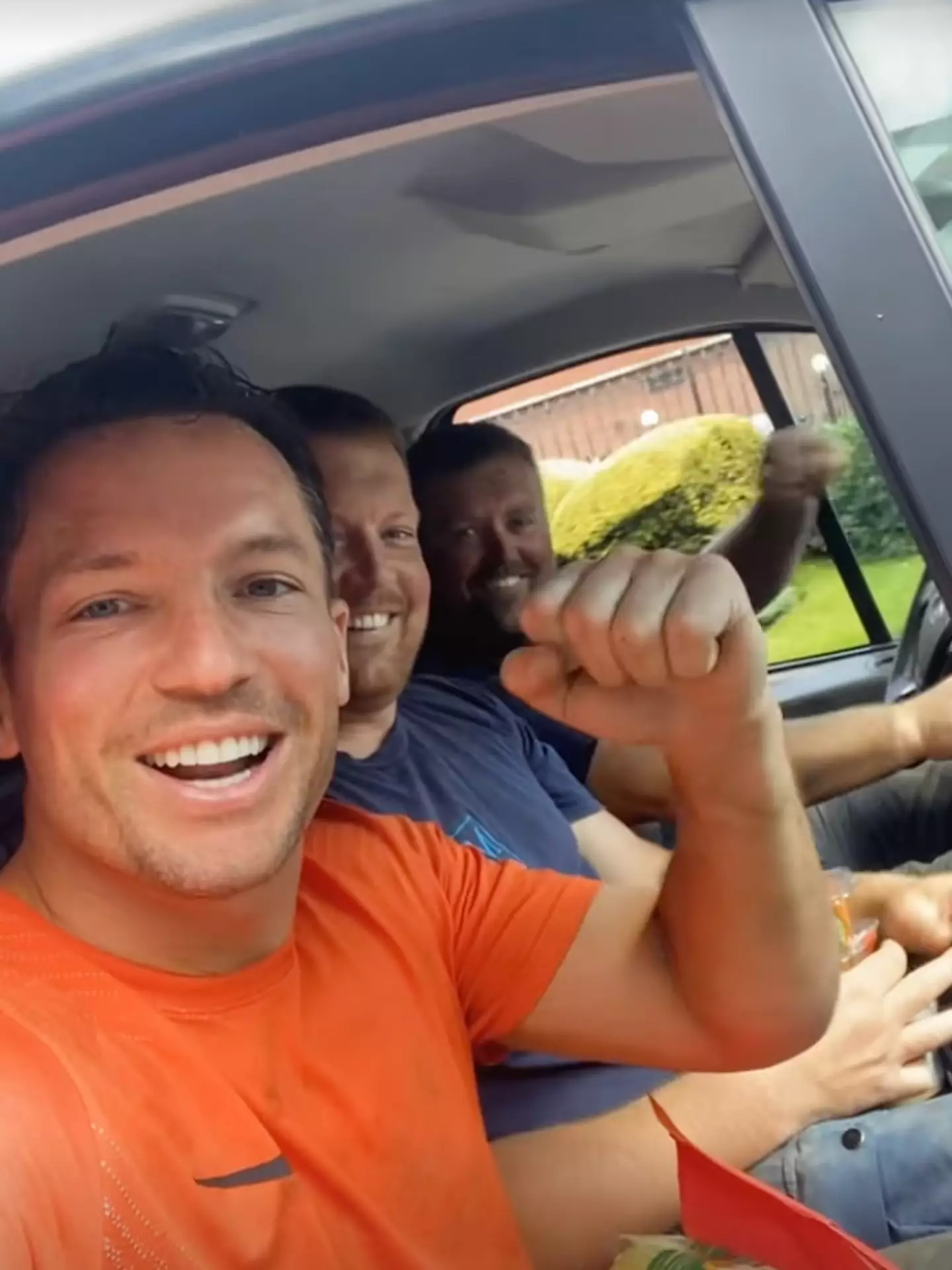 The former Leicester man is having a wail of a time. (Instagram/@dannydrinkwater)