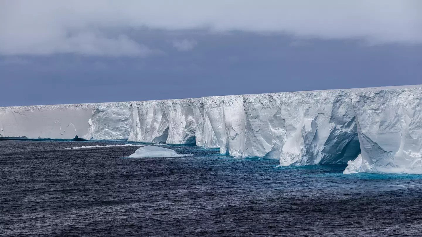 Scientists issue stark warning as Antarctic Ice Sheet is on verge of collapsing and causing irreversible global damage