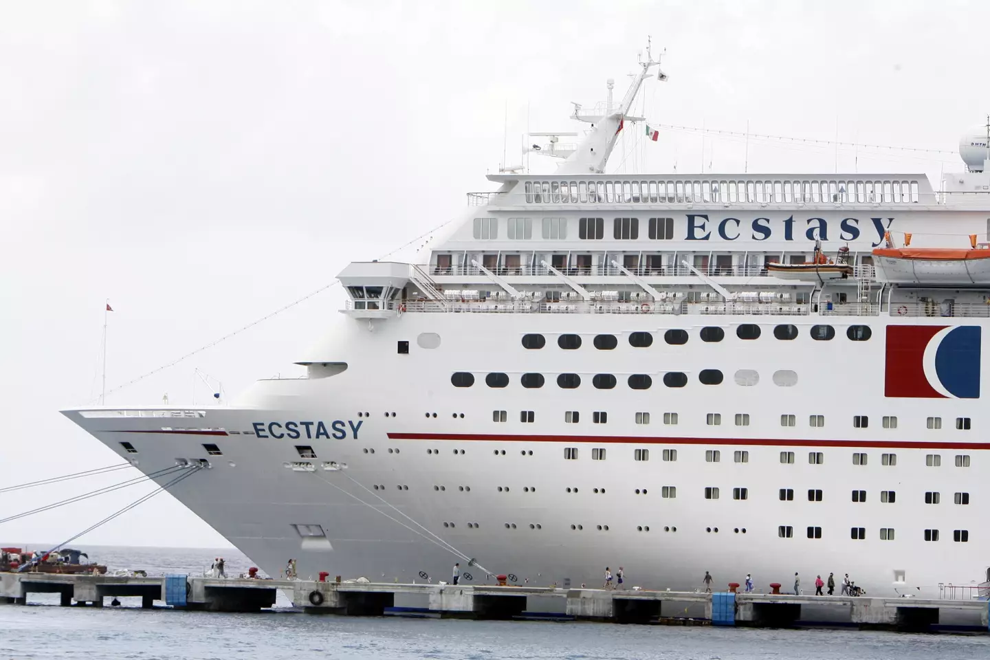 The drinks package costs more (James Nielsen/Houston Chronicle via Getty Images)