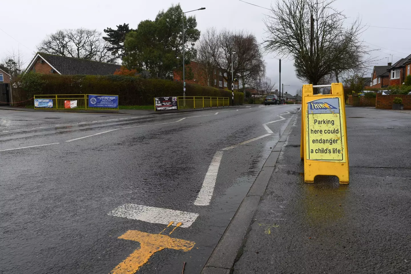 Drivers are not permitted to park on zigzag road markings.