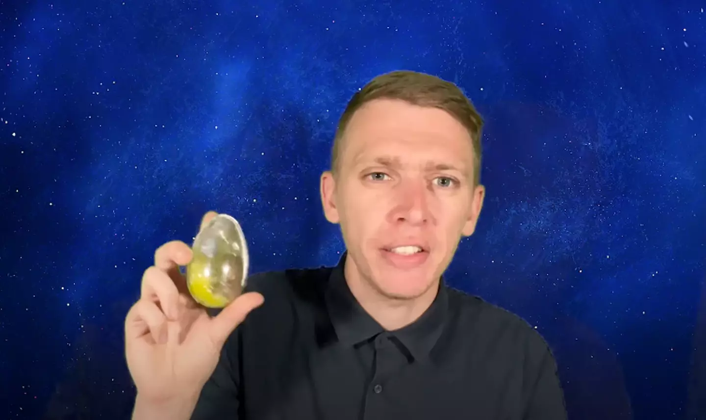 Truth behind whether Alien Egg toys could actually have babies as lad puts it to the test 2 A YouTuber decided to put these theories to the test (YouTube/Nostalgia Lounge)