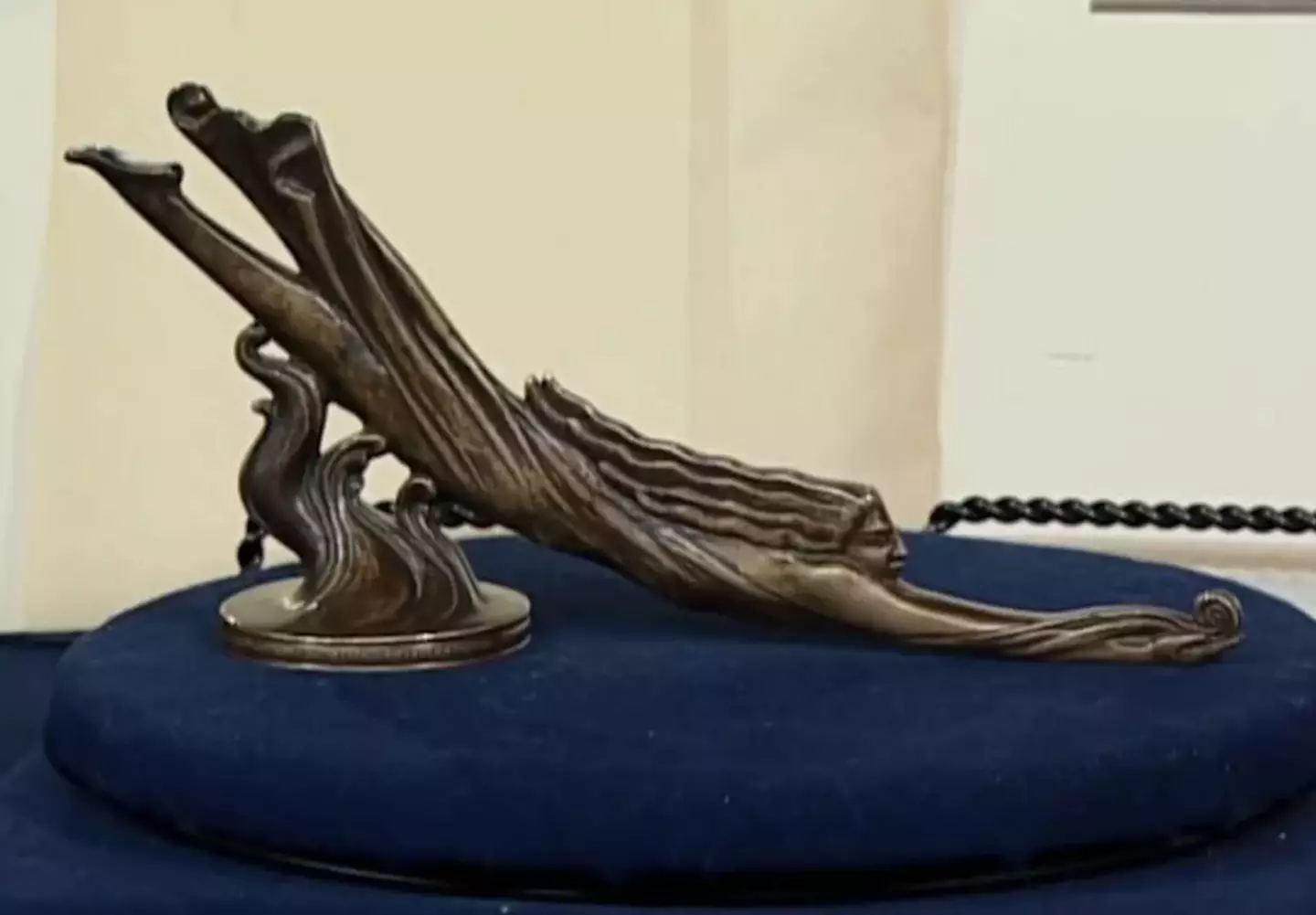 The sculpture was her dad's. (PBS)