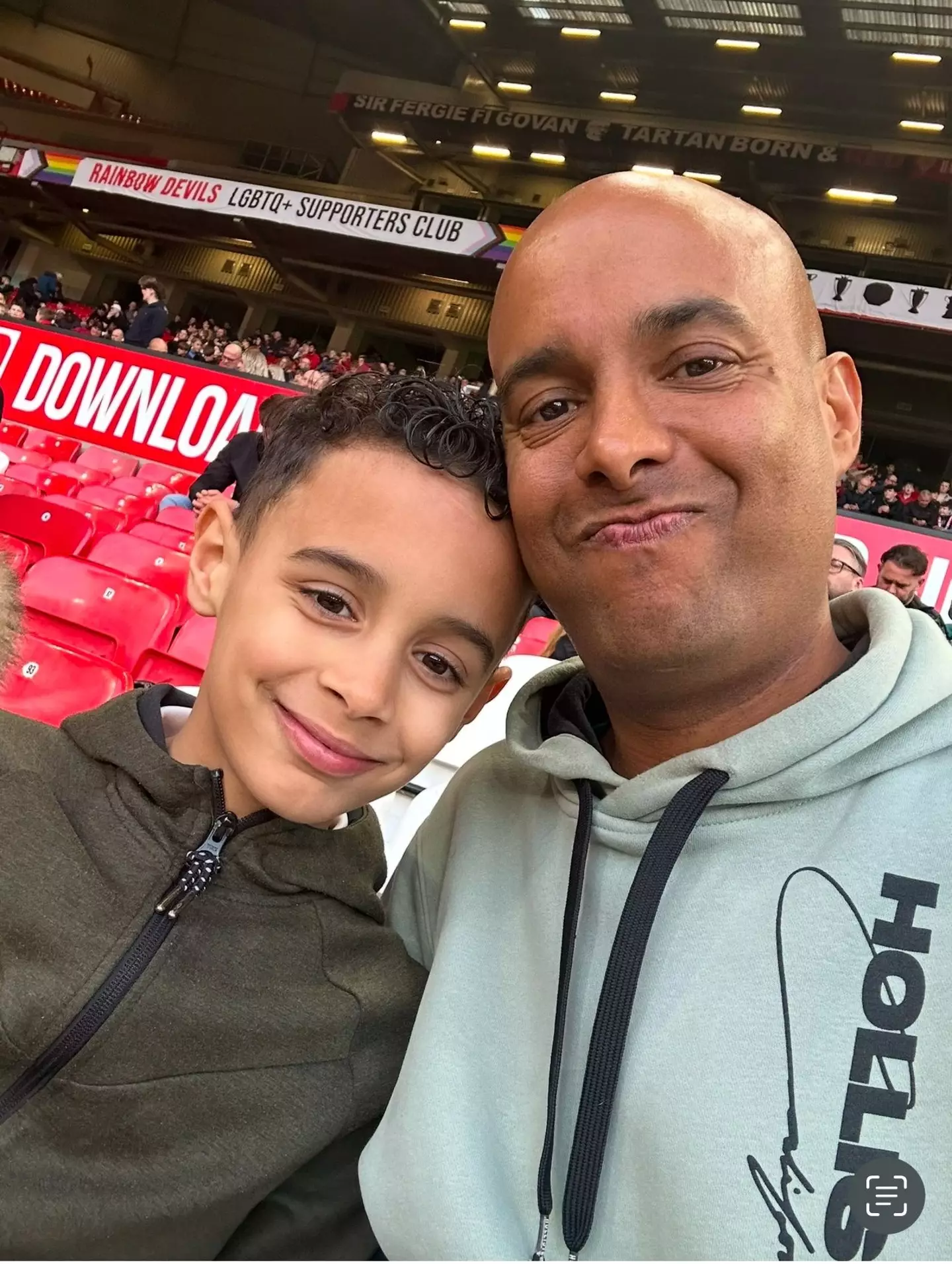 While Jay might not be able to remember much of United's glory days, he's now able to make special memories with his son (Supplied)