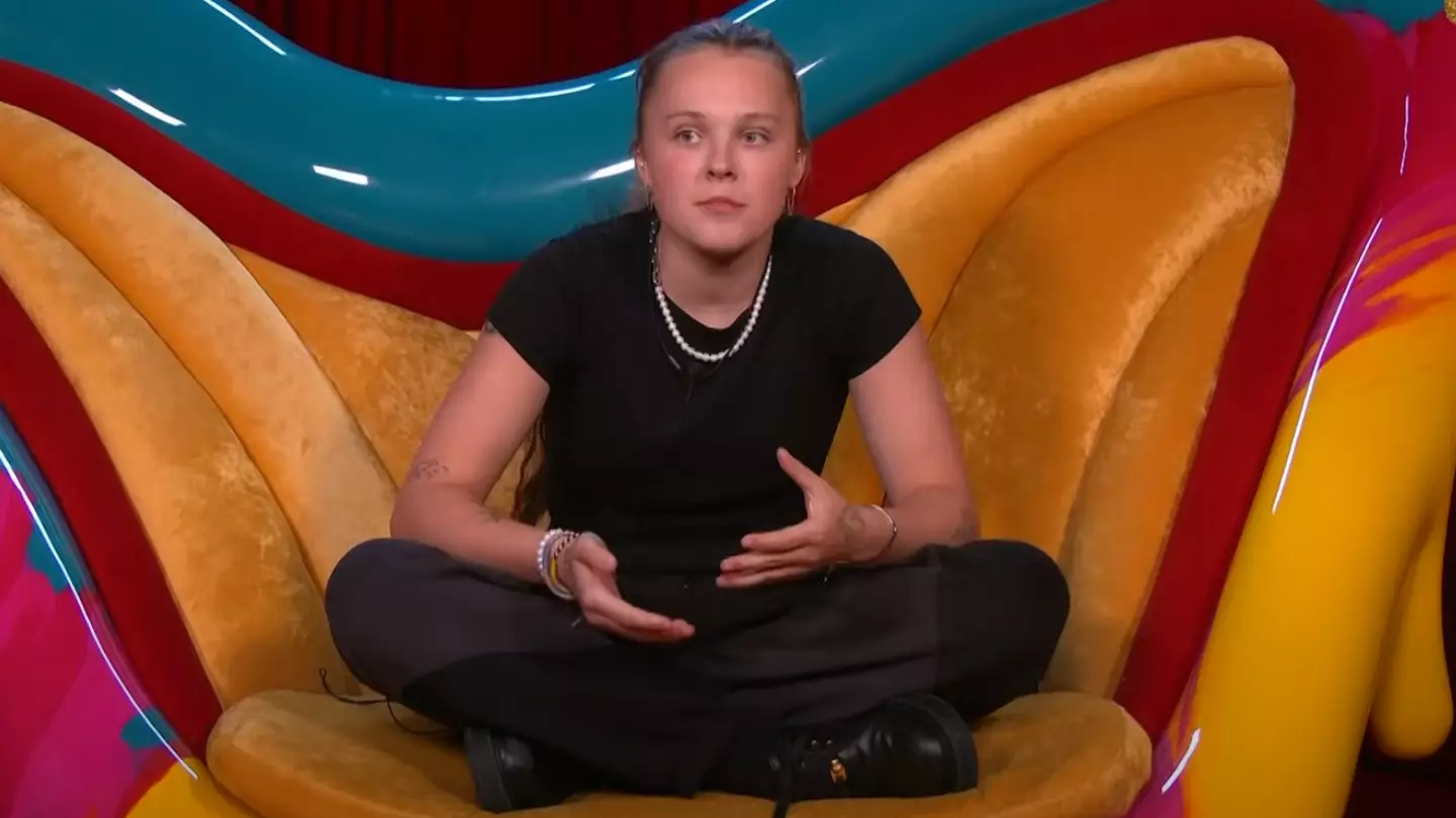 What being ‘queer’ means as JoJo Siwa says she’s ‘no longer a lesbian’ after CBB experience