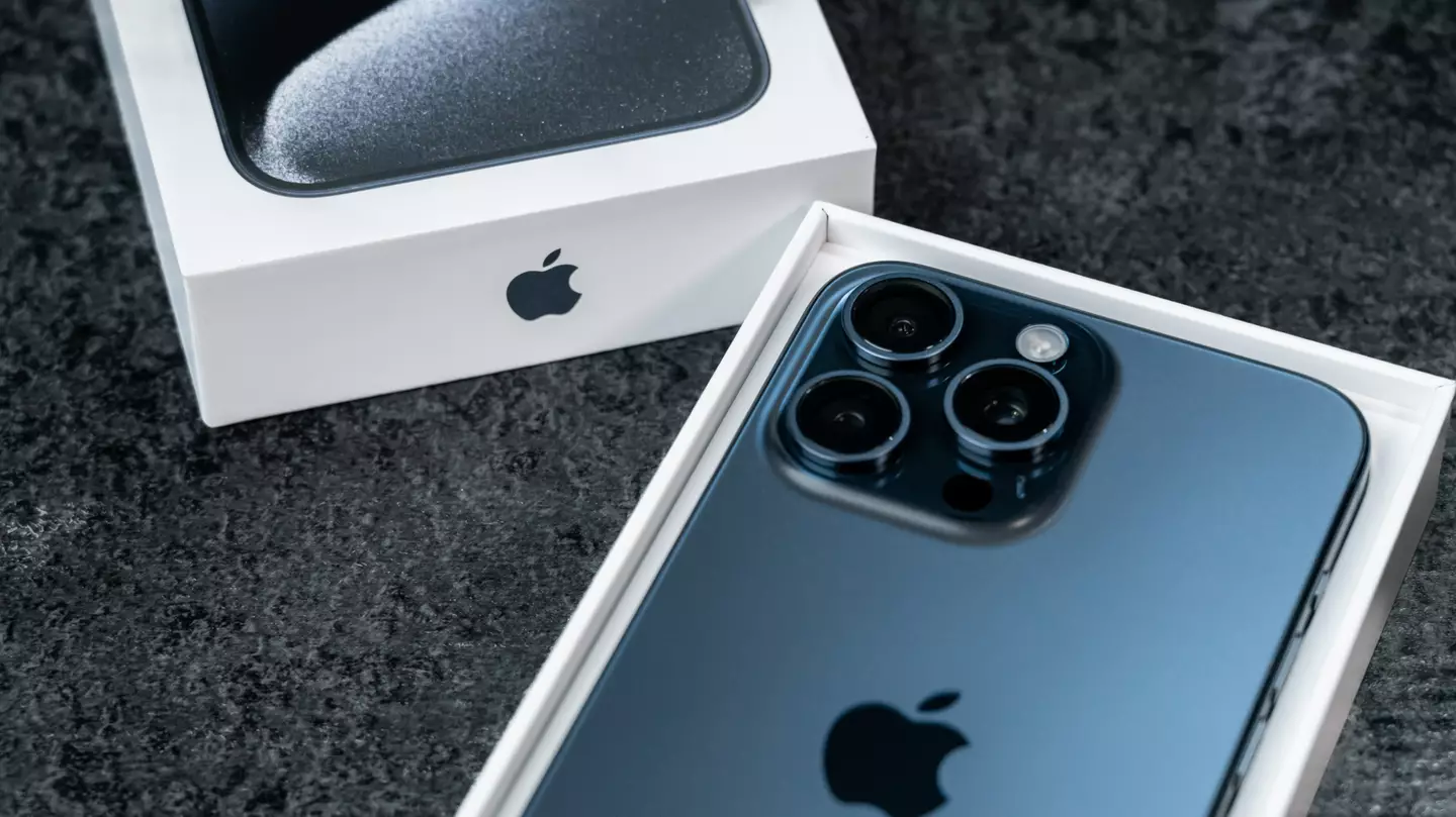 Save almost $400 on a range of Apple iPhones during Amazon's Black Friday sale