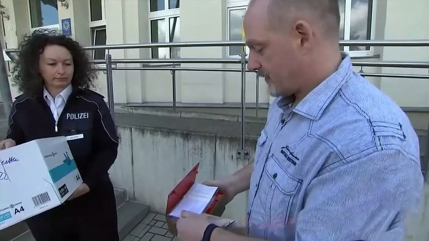 The honest man handed the cash over to police.