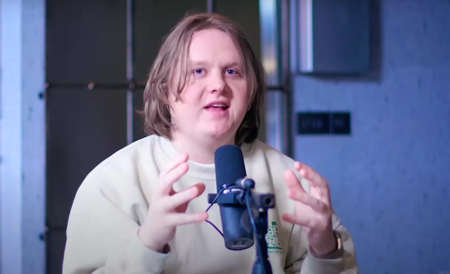 Lewis Capaldi has bravely opened up about his mental health struggles.