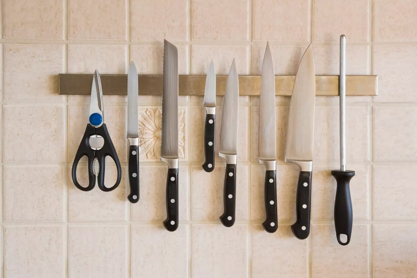 You can crack nuts, crunch bones and also apparently shear the top off boiled eggs with that bit of your scissors. (Getty Stock Photo)