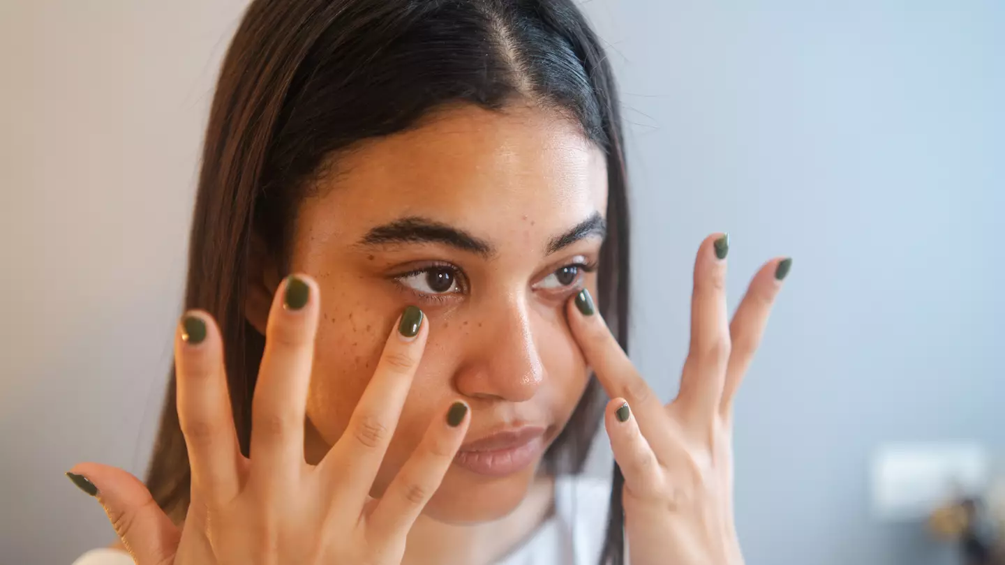 What causes bizarre twitch in your eye that's hard to explain and when to seek medical help