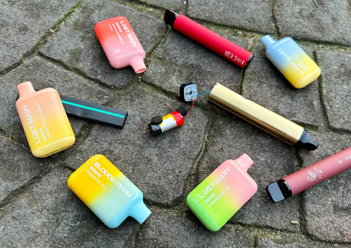 Many are expected to turn to refillable vaping when disposables are banned (Getty Stock Images)