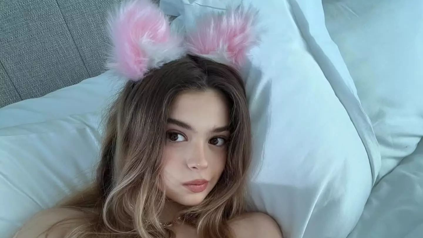 Instagram/@maybemollyyy