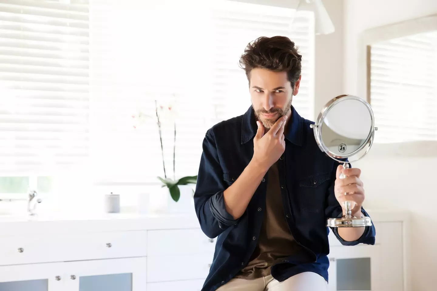 Feeling like people should agree with you and follow what you say without question, is a sign of NPD. (Getty Stock Photo)