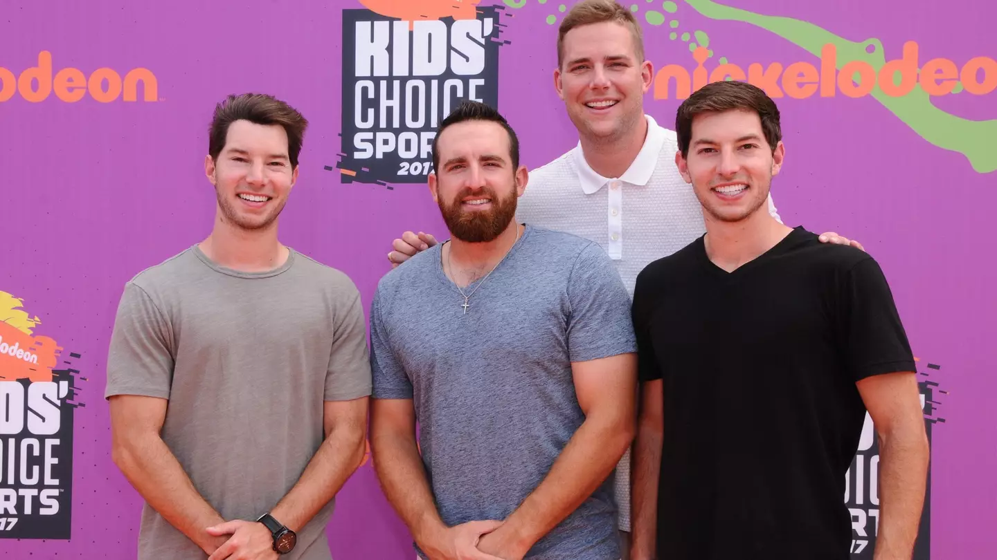 What is Dude Perfect's net worth?