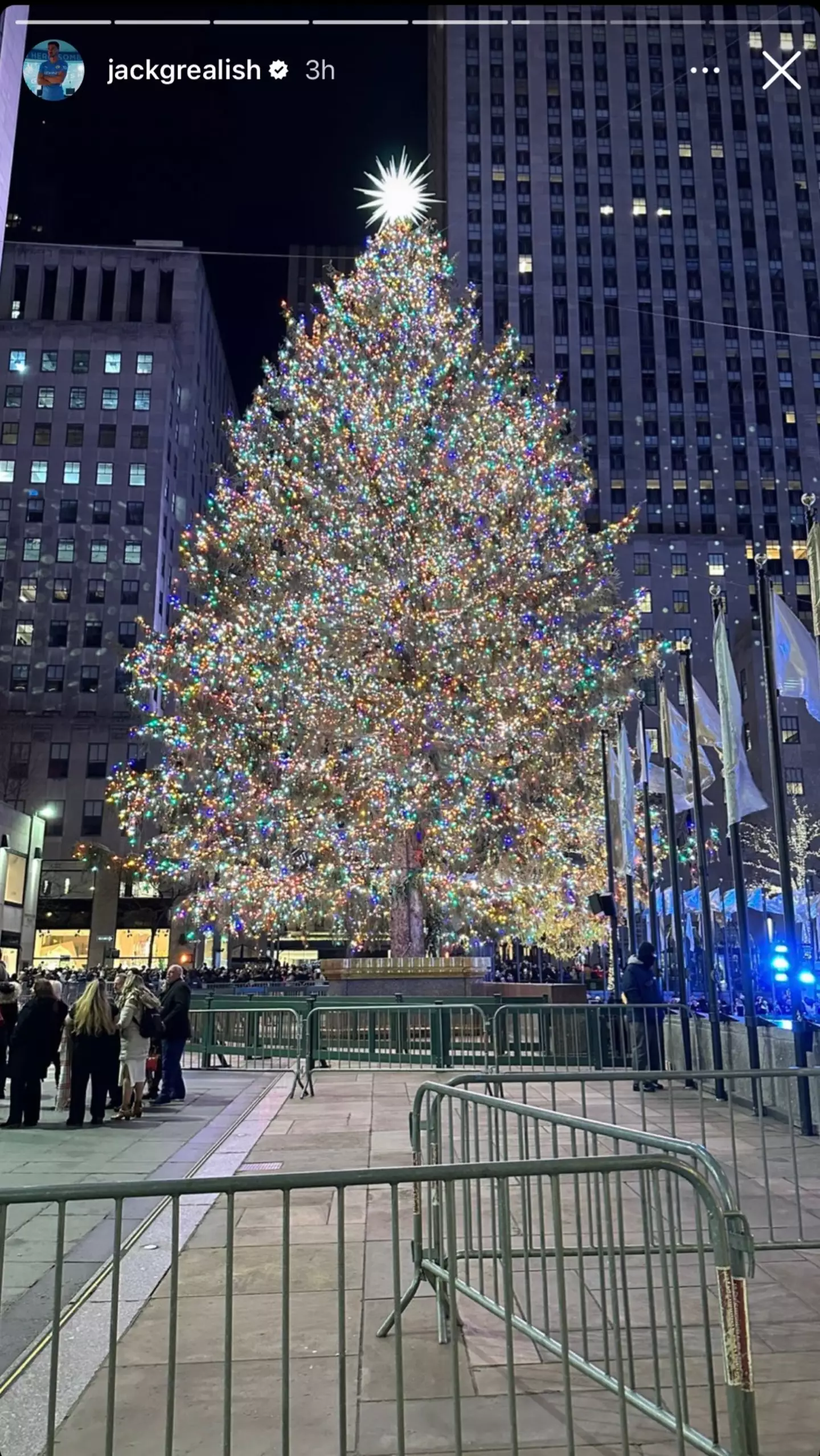 Jack Grealish got in the festive spirit by visiting New York landmarks.