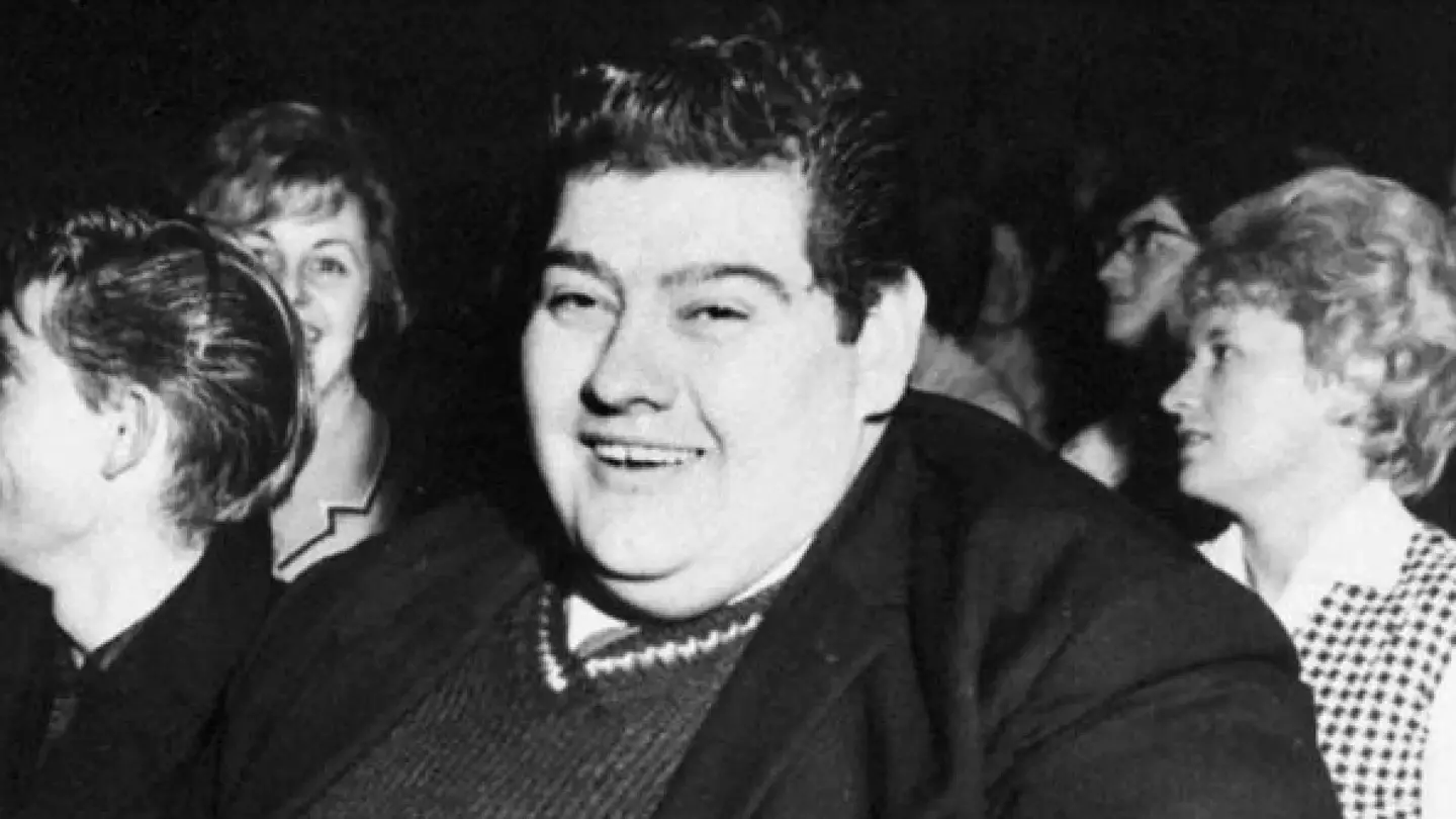 Unbelievable amount of weight UK man lost after fasting for a record 382 days